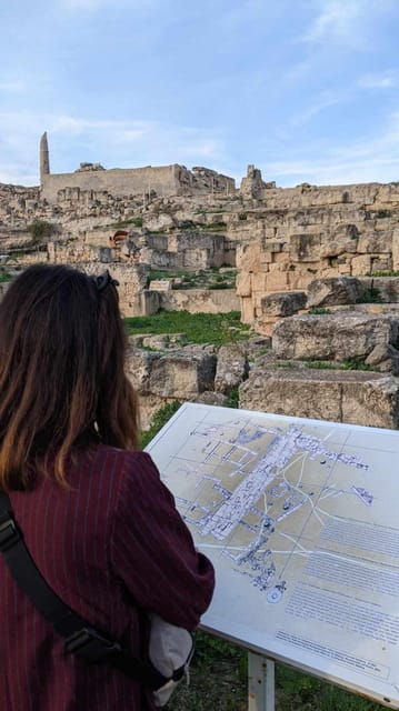 discover-aeginas-historic-town