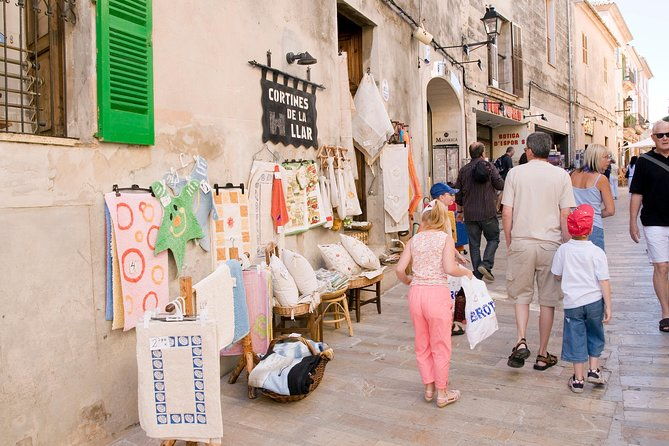 discover-alcudia-old-town-on-a-private-walking-tour