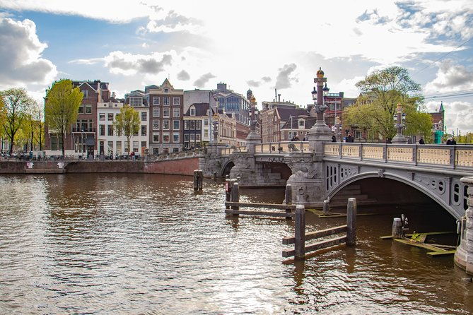 discover-amsterdams-most-photogenic-spots-with-a-local