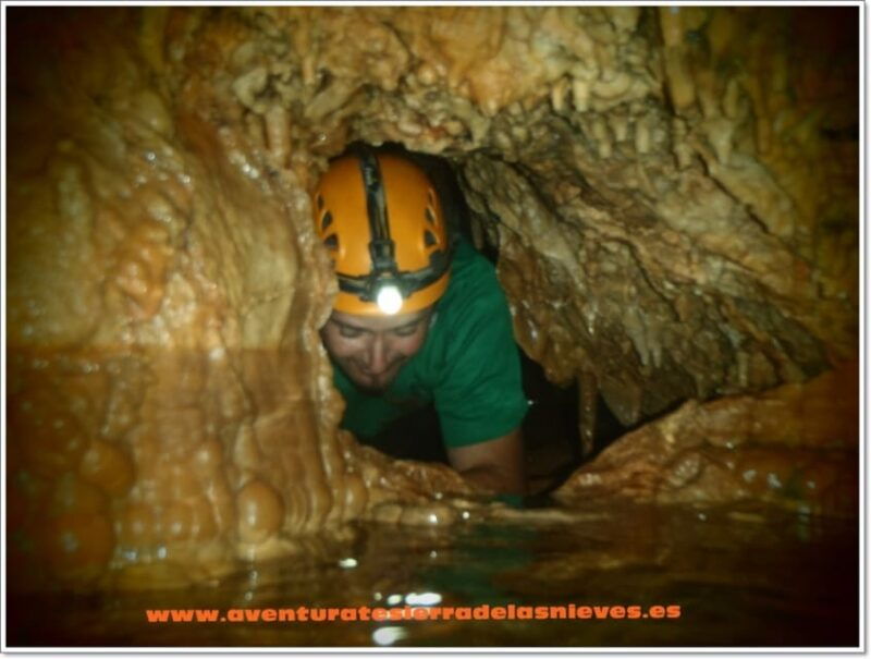 discover-and-get-started-in-caving-in-malaga