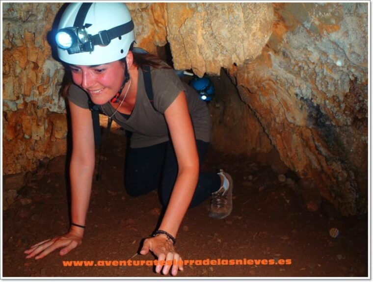 discover-and-get-started-in-caving-in-malaga