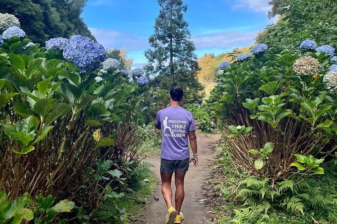 discover-and-hike-sao-miguel-island-with-guide