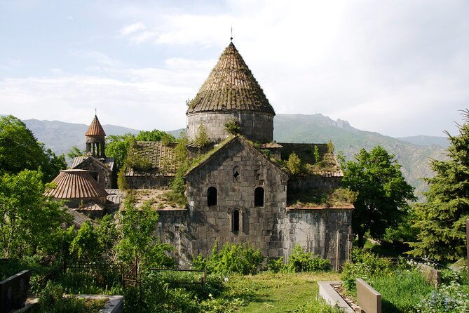 discover-armenia-tbilisi-akhpat-dilijan-sevan-yerevan-tbilisi