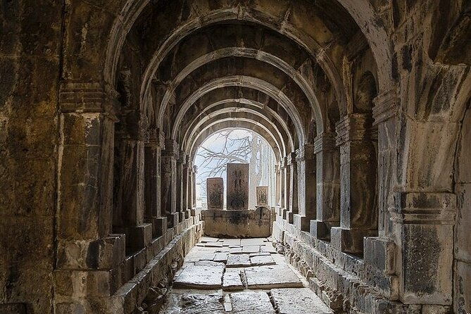 discover-armenia-tbilisi-akhpat-dilijan-sevan-yerevan-tbilisi