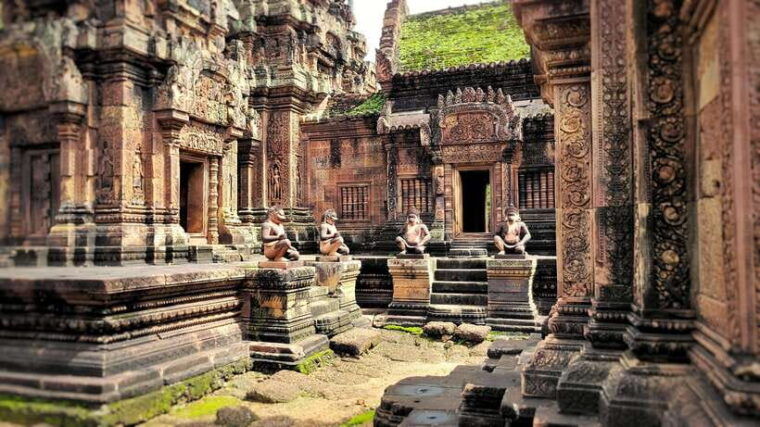 discover-banteay-srei-kbal-spean-local-village-adventure