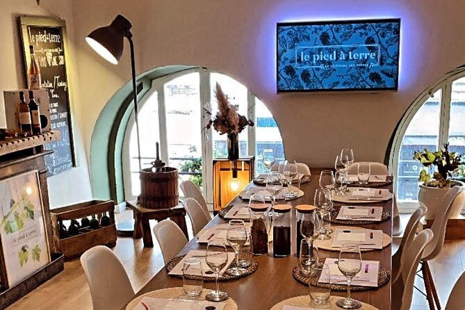 discover-bordeaux-vineyard-special-wine-tasting-with-two-cellar-men-brothers
