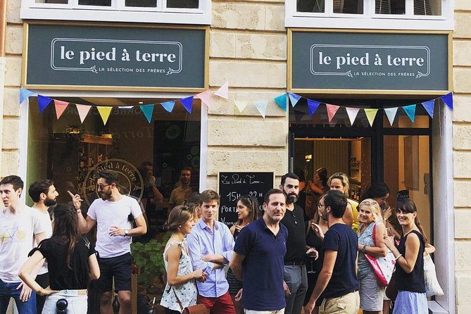 discover-bordeaux-vineyard-special-wine-tasting-with-two-cellar-men-brothers