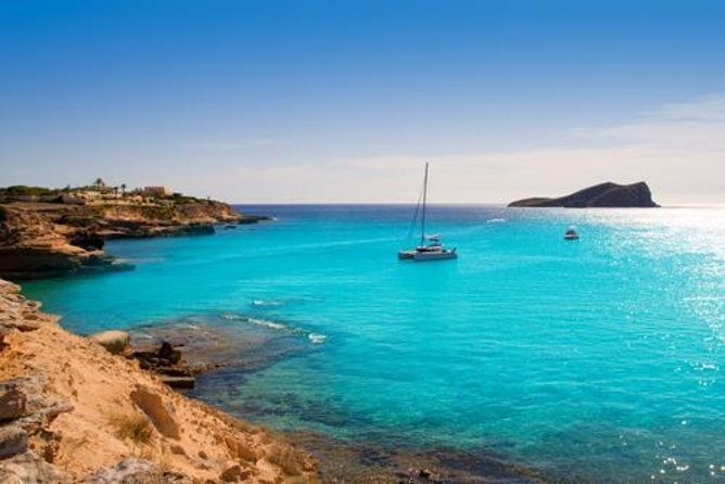 discover-cala-bassa-and-cala-comte-on-board-a-catamaran
