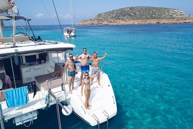 discover-cala-bassa-and-cala-comte-on-board-a-catamaran