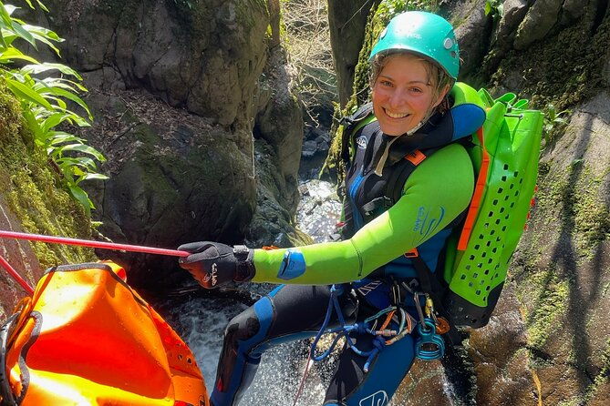 discover-canyoning-in-dollar-glen