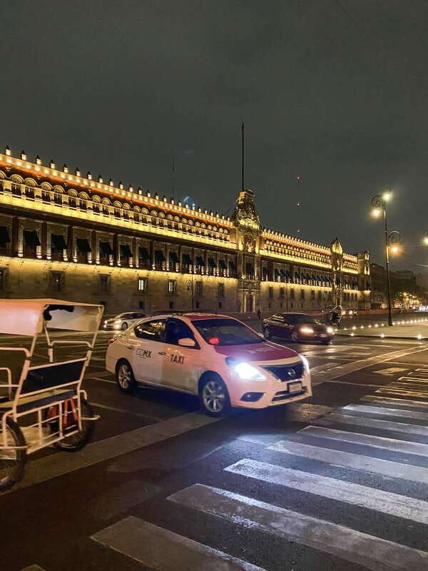 discover-cdmx-by-night-bus-tour