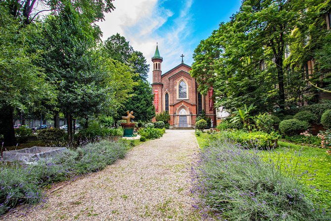 discover-churches-in-milan-with-a-local
