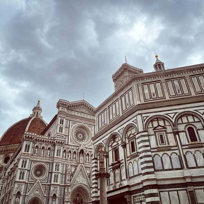 Discover Florence Walking: Exclusive Tour with Guide - Why This Tour Offers Value