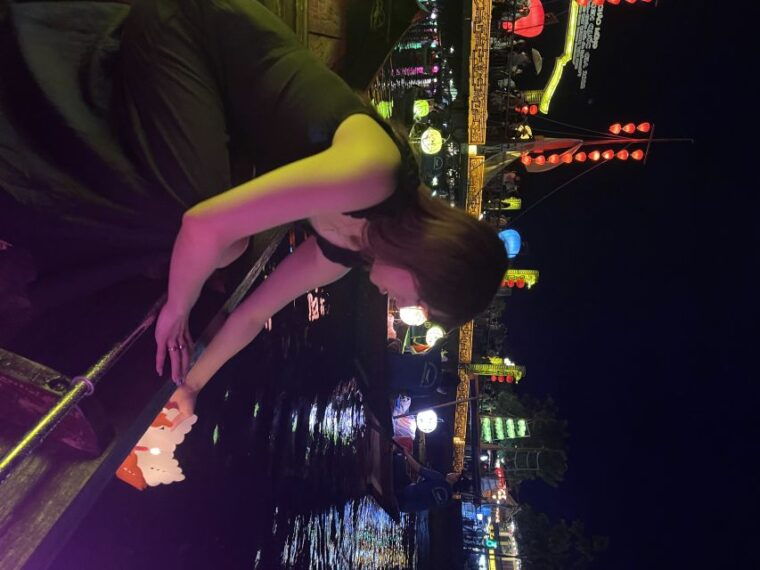 discover-hoi-an-ancient-town-by-night