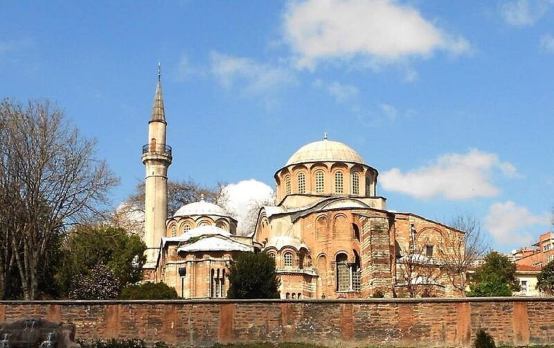 discover-istanbul-blue-mosque-chora-church-balat-tour