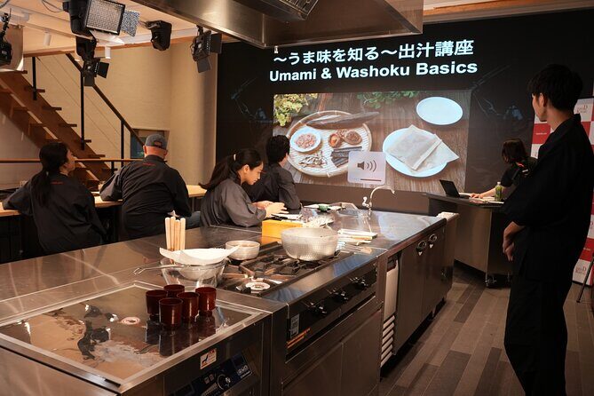 Discover Japanese Umami: Onigiri & Dashi Masterclass in Tokyo - Who Will Love This Experience?