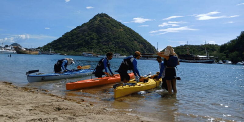 discover-kayak