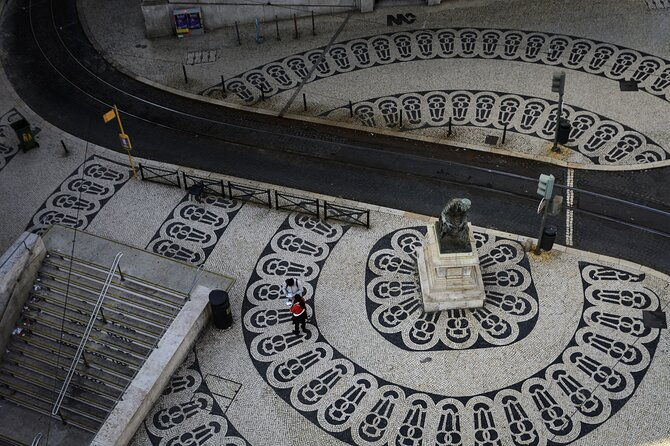 discover-lisbon-full-day-private-tour-gastro-experience