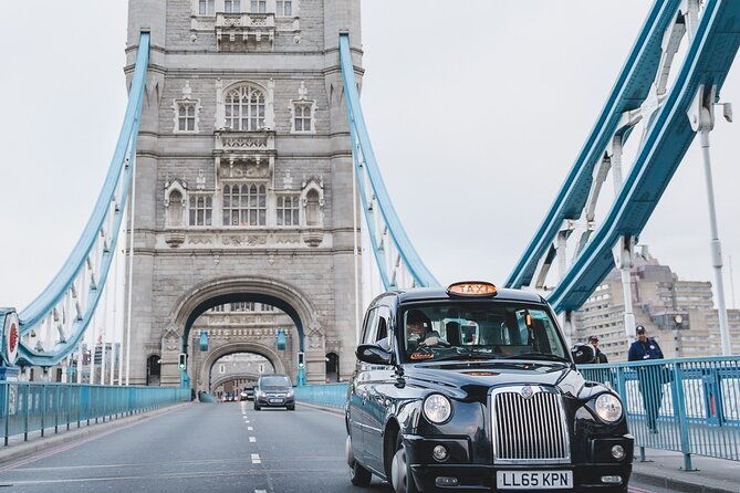 discover-london-in-a-panoramic-black-cab