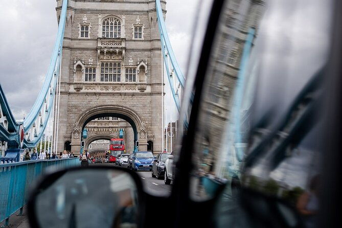 discover-london-in-a-panoramic-black-cab