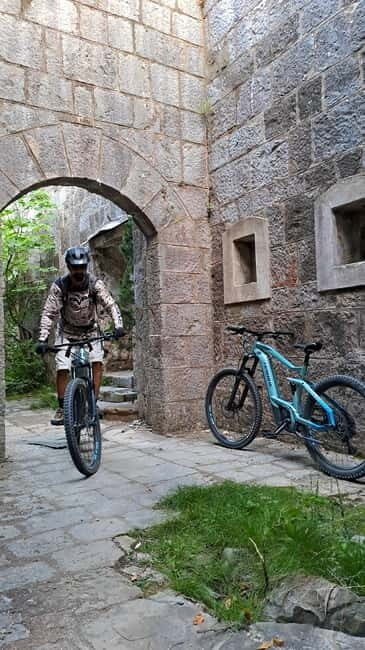 Discover Lustica peninsula by e-Bike - FAQ