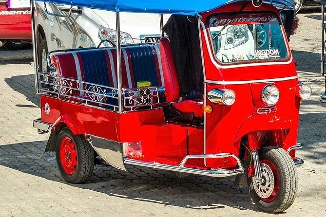 Discover Marrakech Sitting On Tok Tok - Key Points