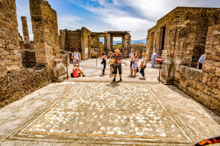 discover-mt-vesuvius-private-3-hour-tour-from-pompeii