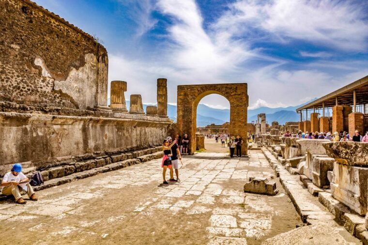 discover-mt-vesuvius-private-3-hour-tour-from-pompeii