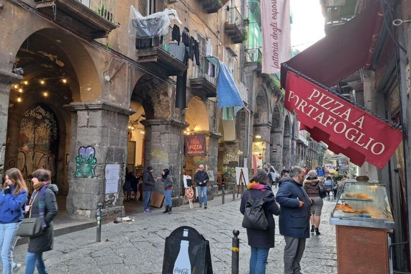 discover-naples-with-the-exclusive-historic-center-tour