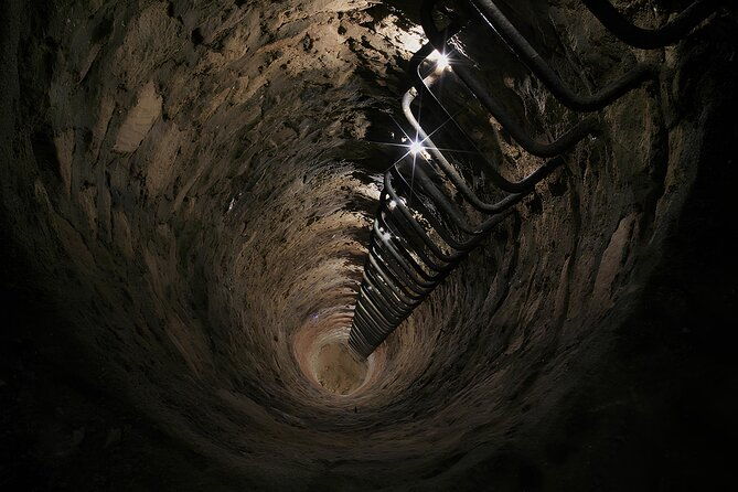 discover-notre-dames-crypt-with-an-archeologist-river-cruise