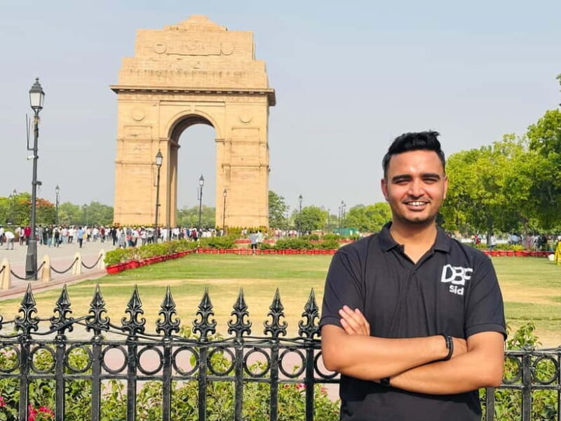 Discover Old & New Delhi: Private Tour with Street Food - Key Points