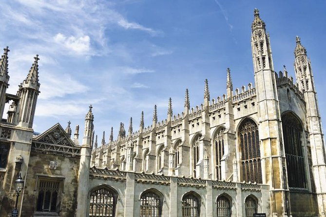 discover-oxford-and-cambridge-with-guide-from-london-by-coach