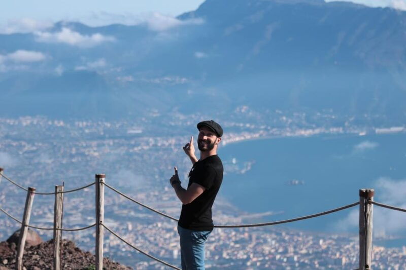 discover-pompeii-vesuvius-ruins-history-volcanic-views