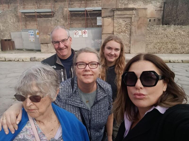 discover-pompeii-with-a-professional-guide-for-2hrs