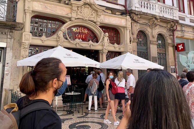 discover-porto-a-private-walking-tour-with-authentic-tasting