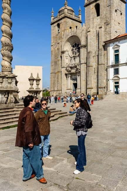 Discover Porto's Historical Roots Walking Tour - Exploring Porto Through Its Stories and Streets