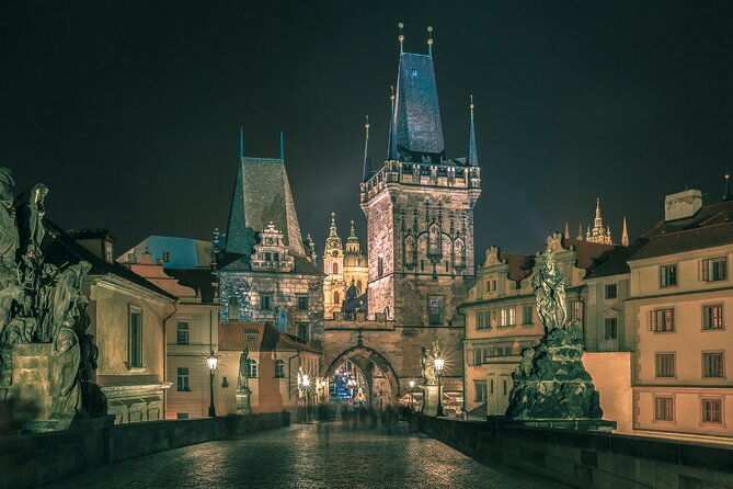 discover-pragues-christmas-market-magic-with-a-local