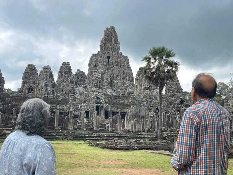 discover-private-angkor-small-circle-tour