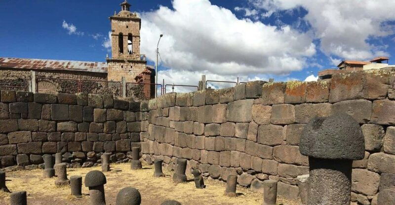 discover-puno-aymara-route-and-titicaca-castle-entrance