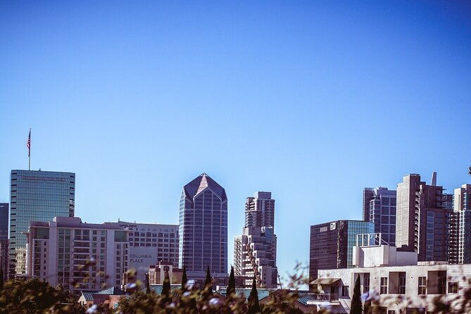 discover-san-diego-together-with-family-walking-tour