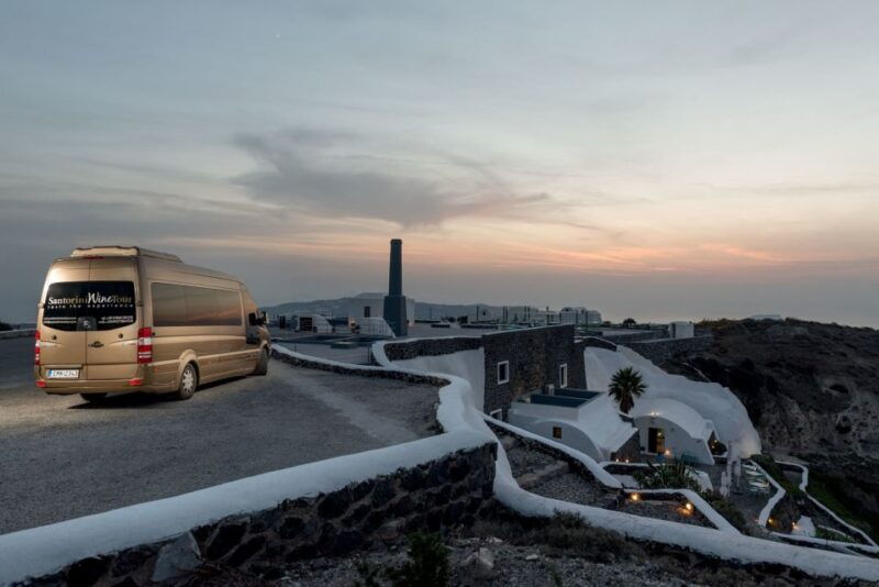 discover-santorini-prehistoric-akrotiri-winery-tour