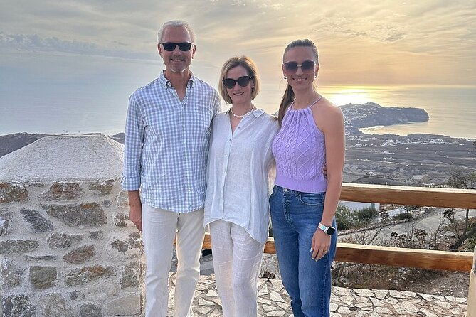 discover-santorini-private-tour-with-a-local-driver