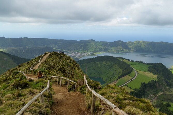 discover-sao-miguel-full-day-fogo-and-sete-cidades-with-lunch-4