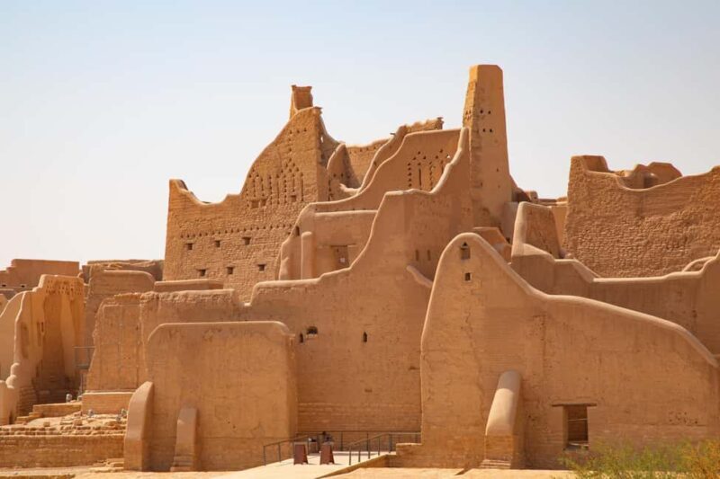 Discover Saudi Arabia 9 days Tour - Day 6: Off to Medina