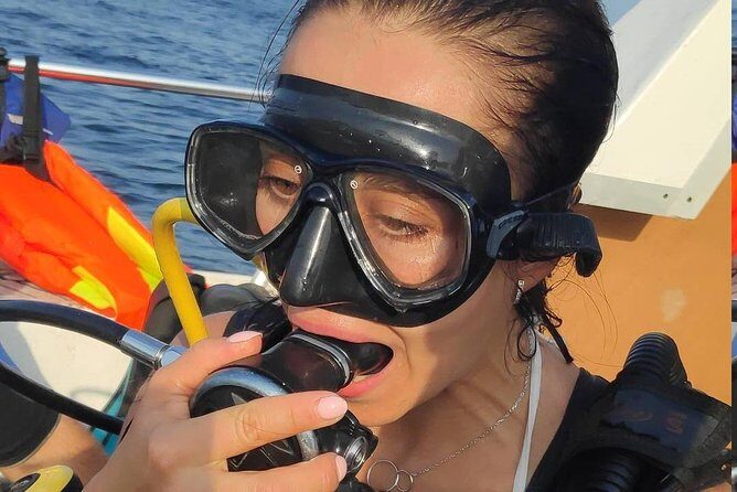 Discover Scuba Diving in Fujirah Dibba - The Boat Ride and Arrival at Dibba Rock