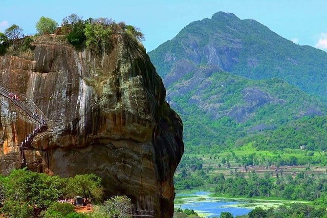 Discover Sigiriya Dambulla and Minneriya Park in Day Tour - Who Is This Tour Best For?