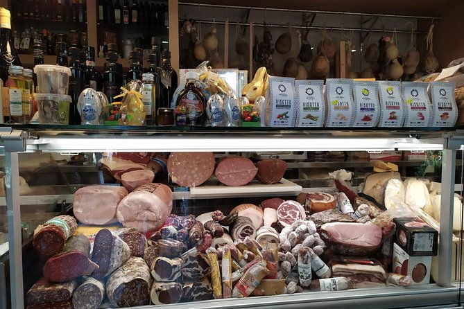 discover-sorrento-food-walking-tour-lemons-cheeseolive-oil