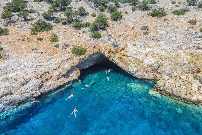 discover-south-naxos-coast-day-cruise