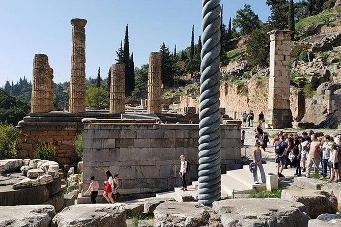 discover-spiritual-delphi-thermopylae-battlefield-private-trip