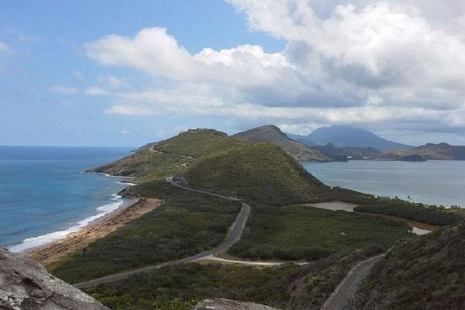 discover-st-kitts-and-beach